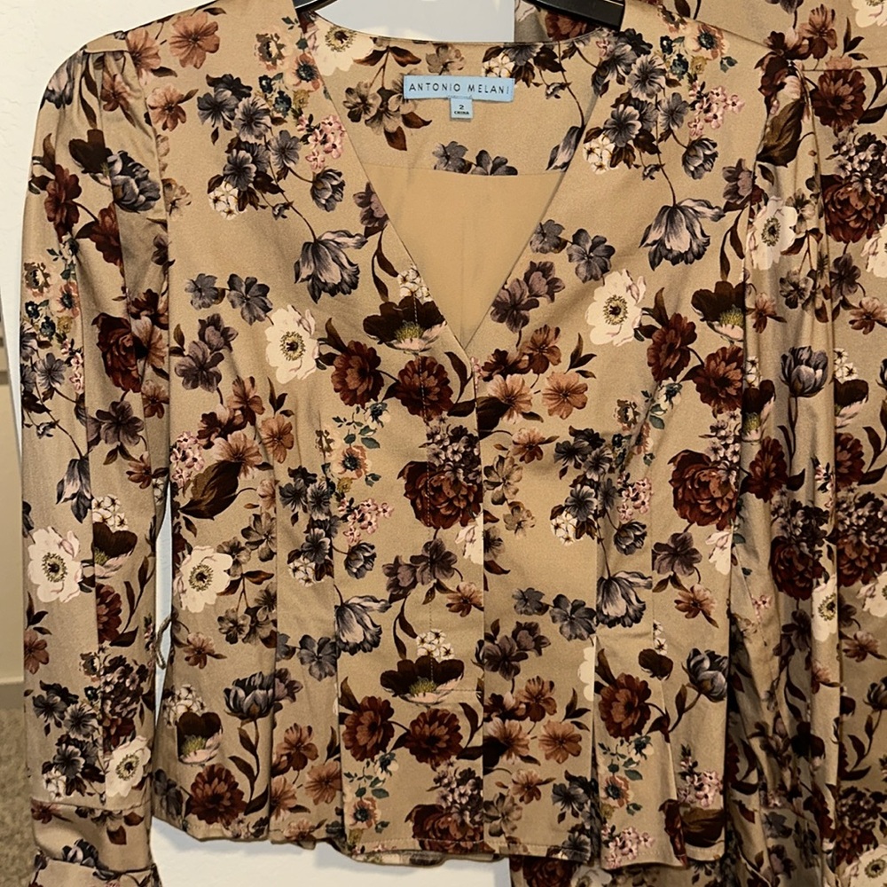 Antonio Melani outfit